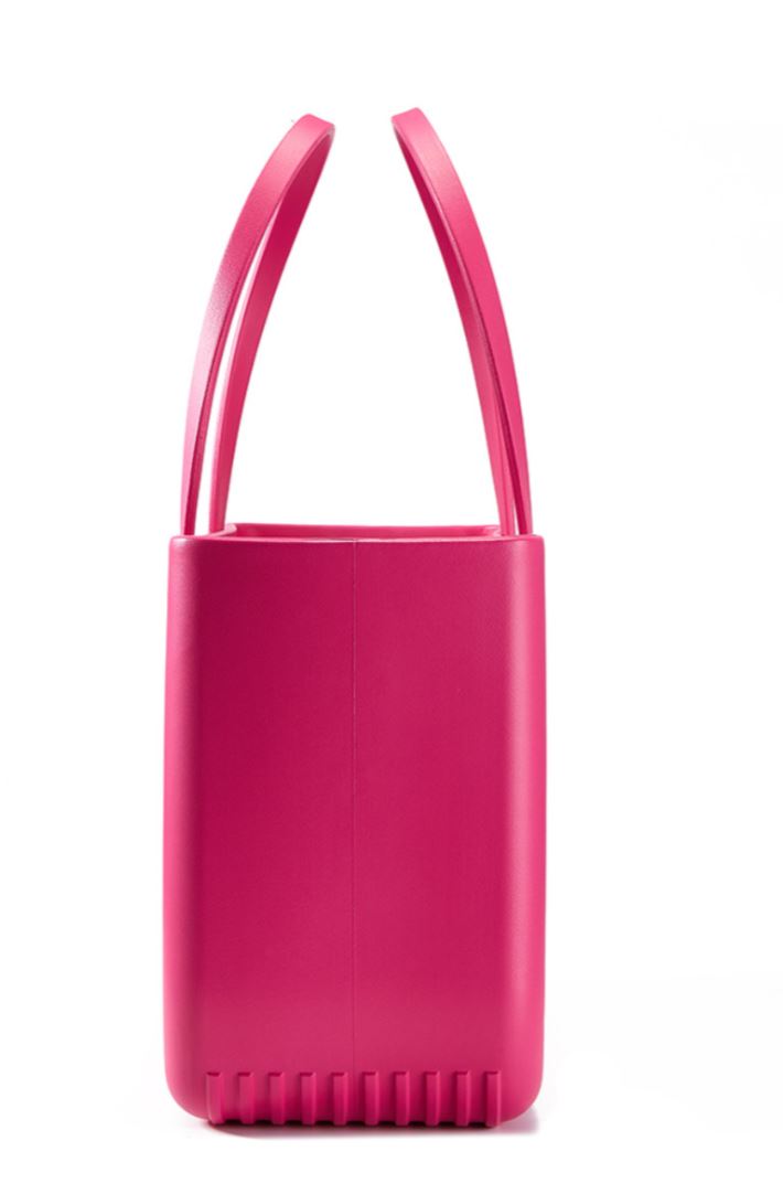 http://www.heart2homegifts.com/cdn/shop/products/multipinktote1.jpg?v=1621175303&width=800